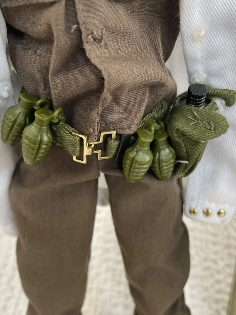 Vintage 1994 GI Joe Action Figure Hasbro 12" C-023B & Lunchbox - Picture 4 of 16